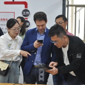 俄羅斯無(wú)損檢測(cè)研究所Denis先生一行到訪科電儀器考察交流